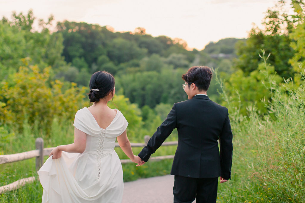 Hewson & Grace pre-wedding photo 10